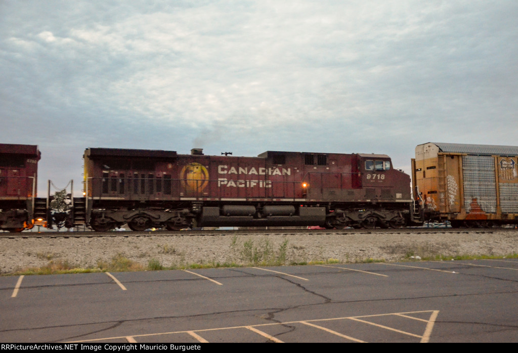 CP AC44CW Locomotive 